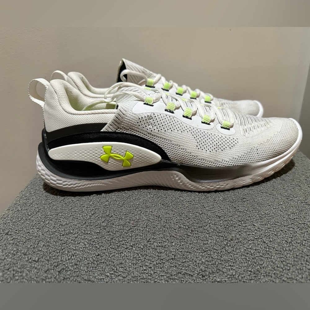 Under Armour Flow Dynamic - Picture 2 of 6